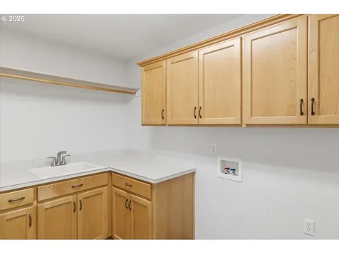 738 Roosevelt Street NW Salem OR 97304