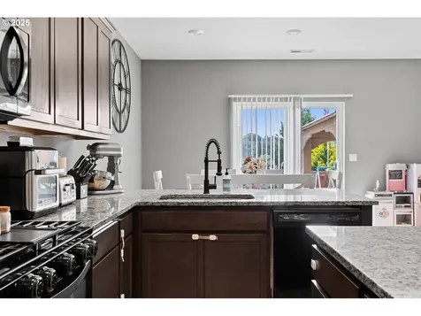 1506 W 12th Street La Center WA 98629