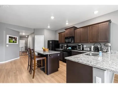 1506 W 12th Street La Center WA 98629