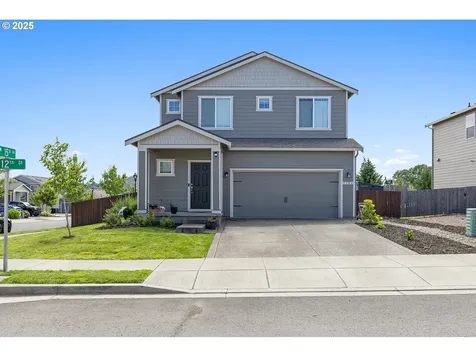1506 W 12th Street La Center WA 98629