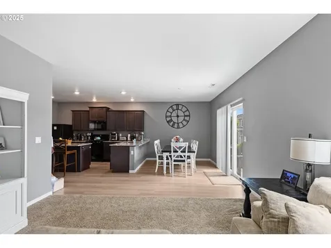 1506 W 12th Street La Center WA 98629