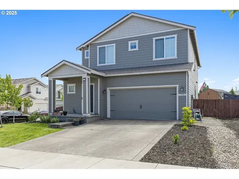 1506 W 12th Street La Center WA 98629