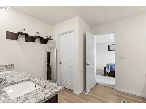 1506 W 12th Street La Center WA 98629