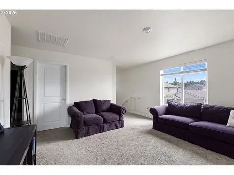1506 W 12th Street La Center WA 98629