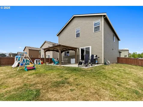 1506 W 12th Street La Center WA 98629