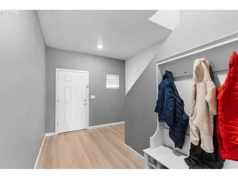 1506 W 12th Street La Center WA 98629