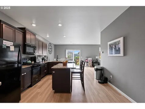 1506 W 12th Street La Center WA 98629