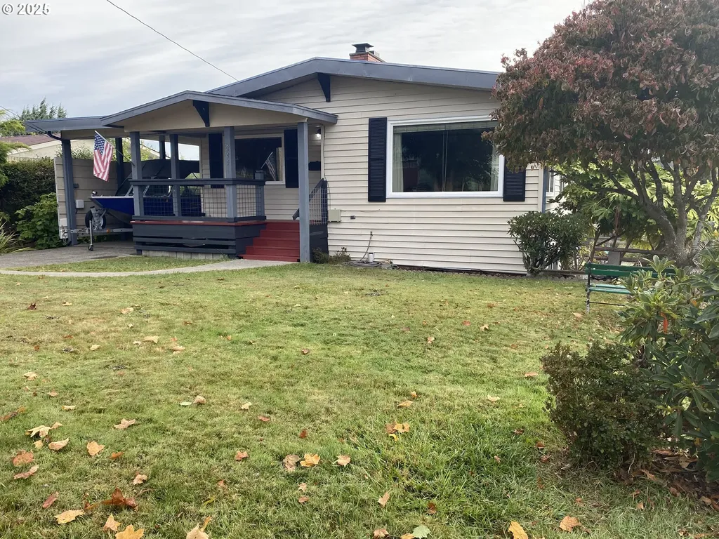 245 S 18th Street Reedsport OR 97467