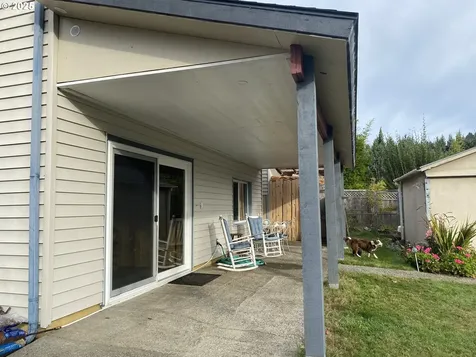 245 S 18th Street Reedsport OR 97467