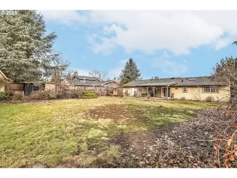 882 NE Donelson Road Hillsboro OR 97124