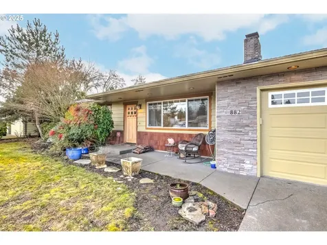 882 NE Donelson Road Hillsboro OR 97124