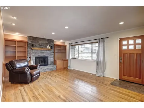 882 NE Donelson Road Hillsboro OR 97124