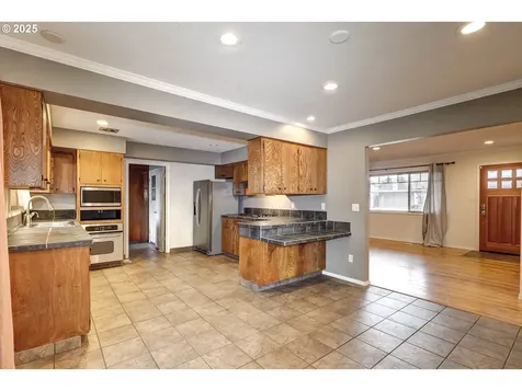 882 NE Donelson Road Hillsboro OR 97124