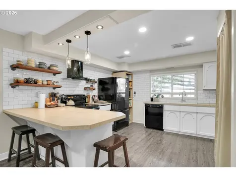 11446 NE San Rafael Street Portland OR 97220
