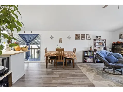 601 Little Valley Road Roseburg OR 97471