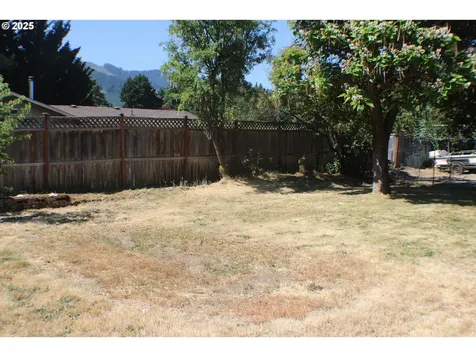 271 Sunset Drive Canyonville OR 97417