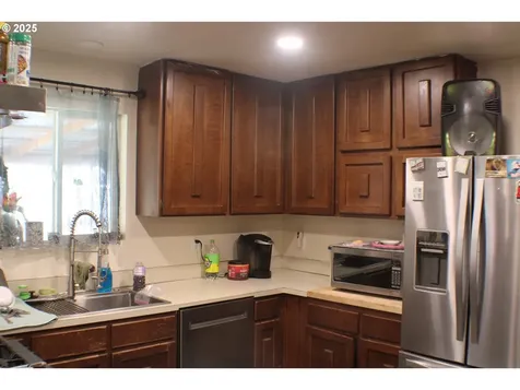 271 Sunset Drive Canyonville OR 97417