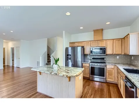 286 N Royal Oak Street Newberg OR 97132