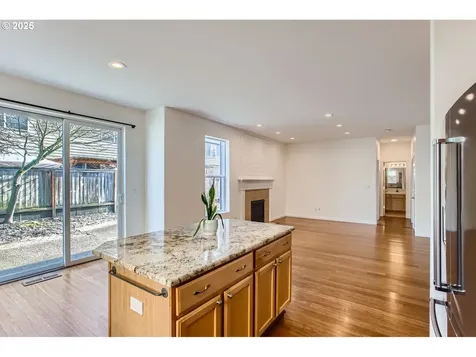 286 N Royal Oak Street Newberg OR 97132