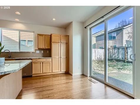 286 N Royal Oak Street Newberg OR 97132
