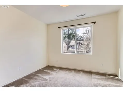 286 N Royal Oak Street Newberg OR 97132