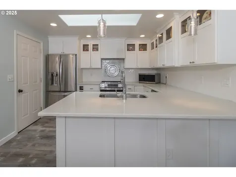 3 Park Village Drive Florence OR 97439