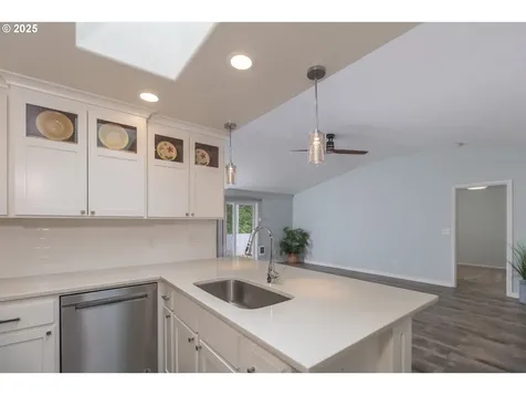 3 Park Village Drive Florence OR 97439
