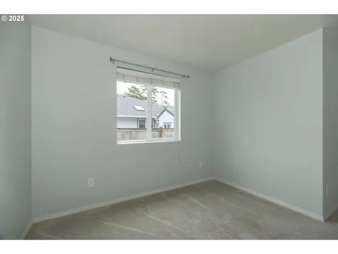 3 Park Village Drive Florence OR 97439