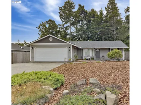 3 Park Village Drive Florence OR 97439