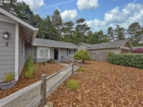 3 Park Village Drive Florence OR 97439