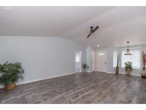 3 Park Village Drive Florence OR 97439