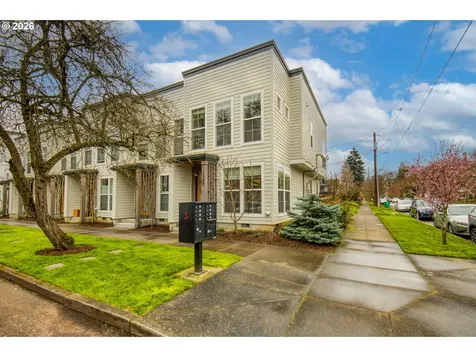 1390 N Simpson Street Portland OR 97217