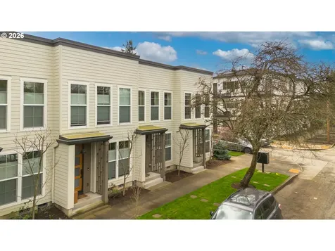 1390 N Simpson Street Portland OR 97217