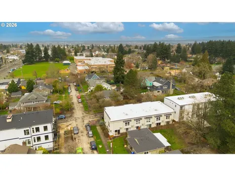 1390 N Simpson Street Portland OR 97217