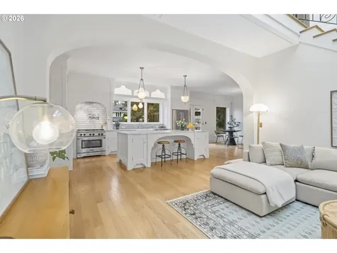 450 NE 32nd Avenue Portland OR 97232