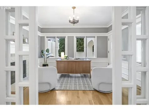 450 NE 32nd Avenue Portland OR 97232