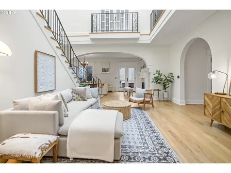 450 NE 32nd Avenue Portland OR 97232