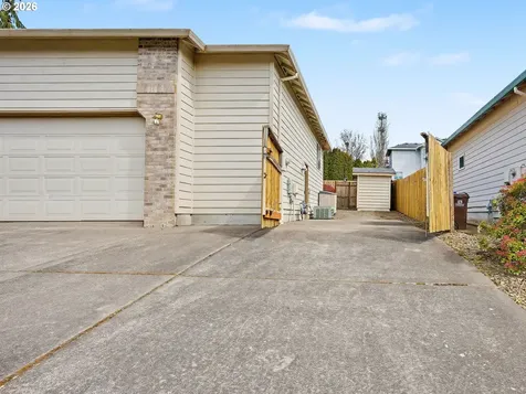 1290 SE Larch Way Gresham OR 97080