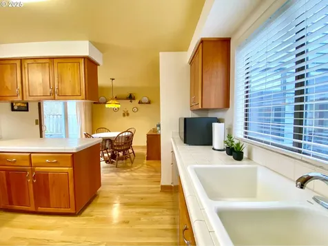 19996 NW Metolius Drive Portland OR 97229