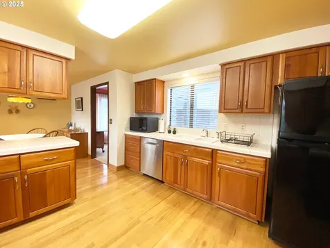 19996 NW Metolius Drive Portland OR 97229