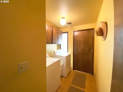 19996 NW Metolius Drive Portland OR 97229