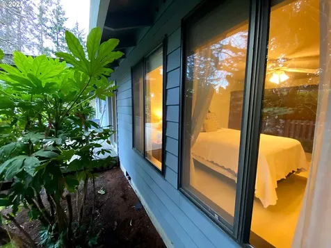 19996 NW Metolius Drive Portland OR 97229