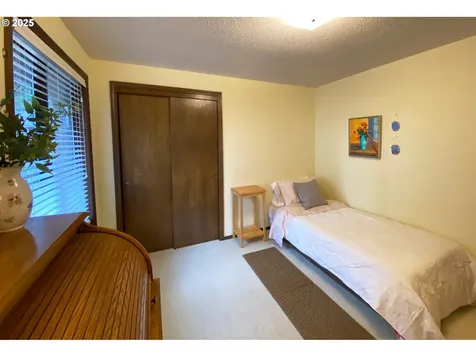 19996 NW Metolius Drive Portland OR 97229