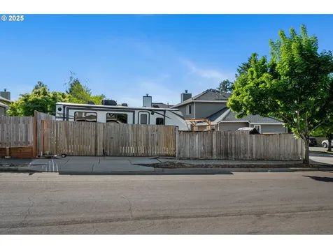 1742 SW Sturges Lane Troutdale OR 97060