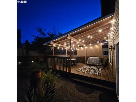 1742 SW Sturges Lane Troutdale OR 97060