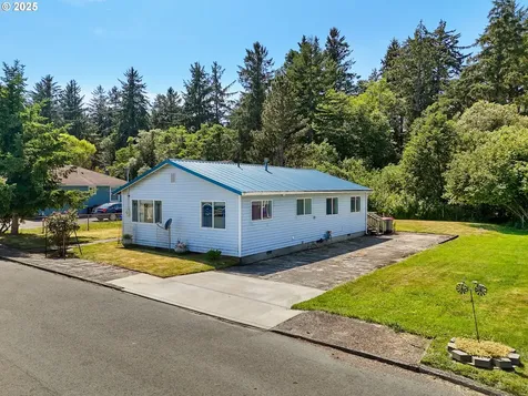 125 SW Cedar Avenue Warrenton OR 97146