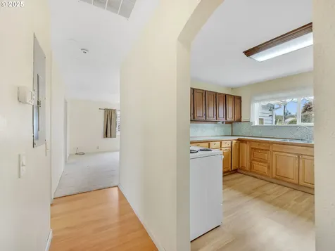 125 SW Cedar Avenue Warrenton OR 97146