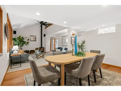 8835 SW Washington Drive Portland OR 97223