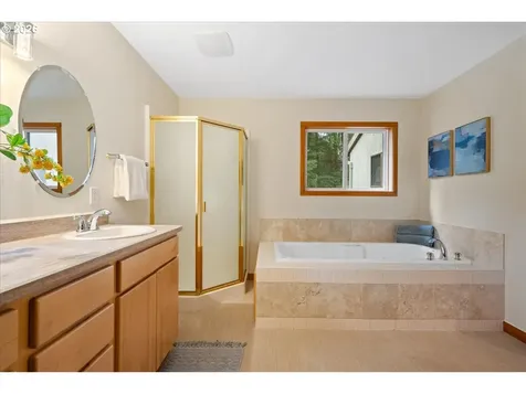 8835 SW Washington Drive Portland OR 97223