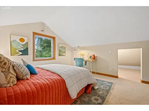 8835 SW Washington Drive Portland OR 97223